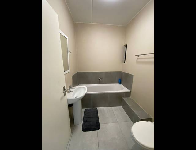 2 BEDROOM APARTMENT TO LET IN VORNA VALLEY